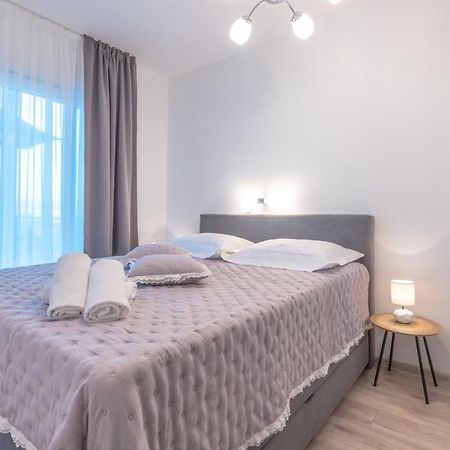 Holiday Home Insulam Mare Trogir Luaran gambar