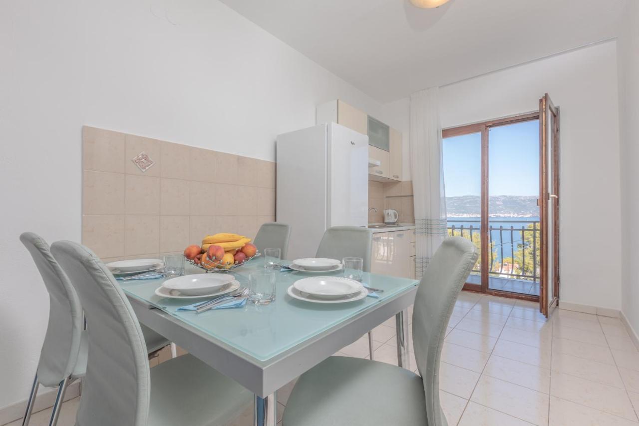 Holiday Home Insulam Mare Trogir Luaran gambar